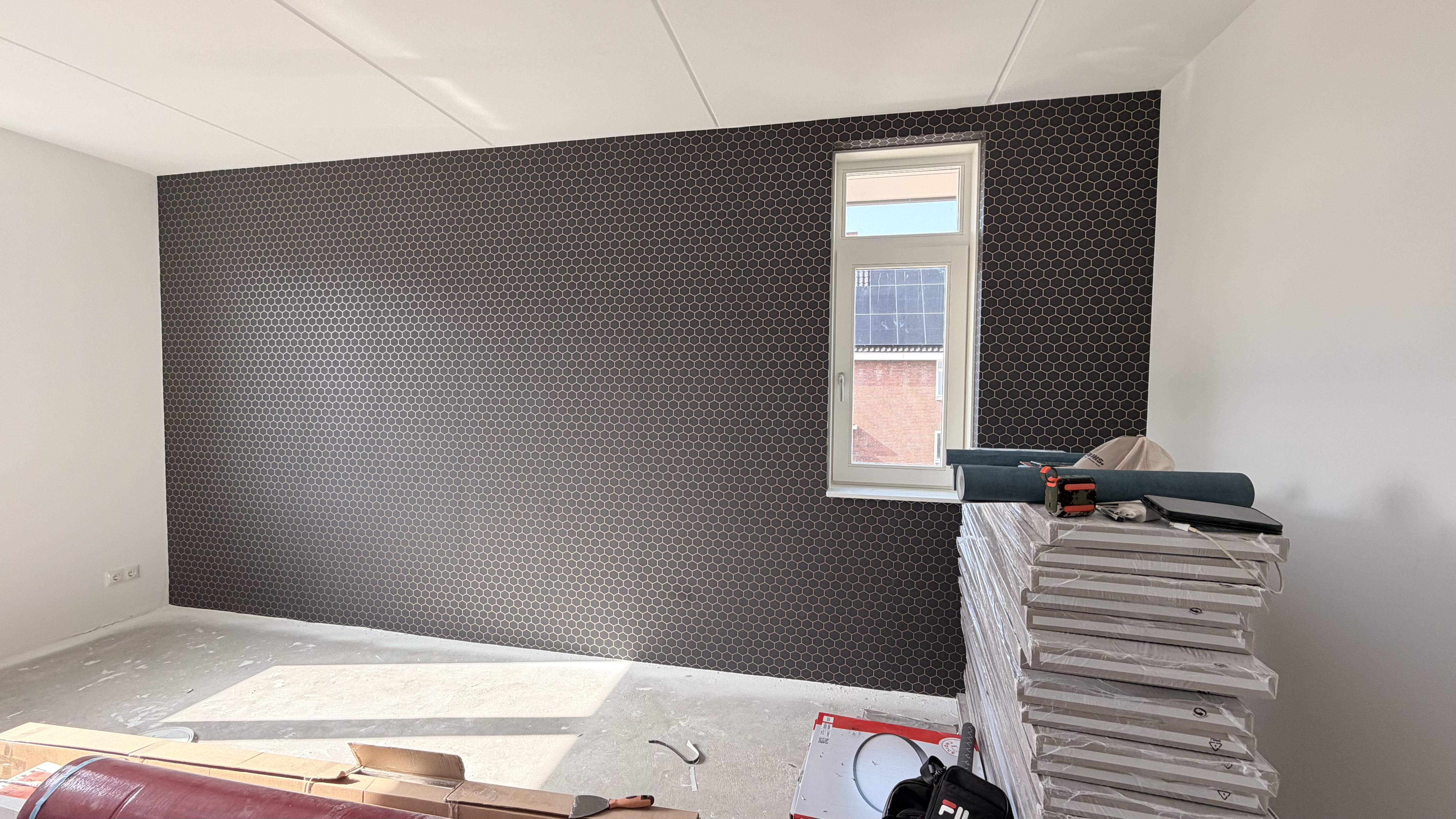 patroonbehang, fotobehang & dakkapel schilderwerk Tilburg – Bouwcons