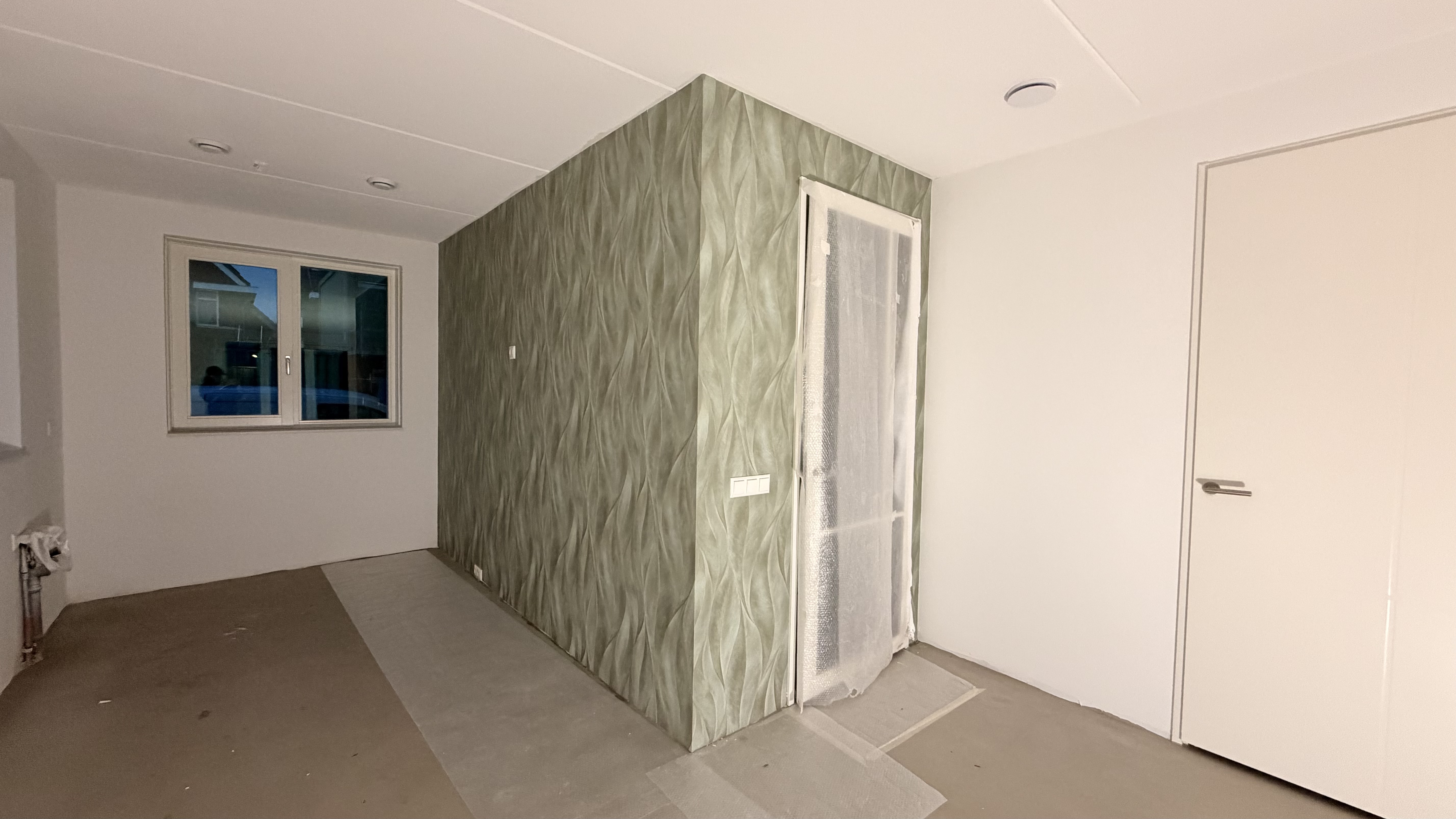 patroonbehang, fotobehang & dakkapel schilderwerk Tilburg – Bouwcons