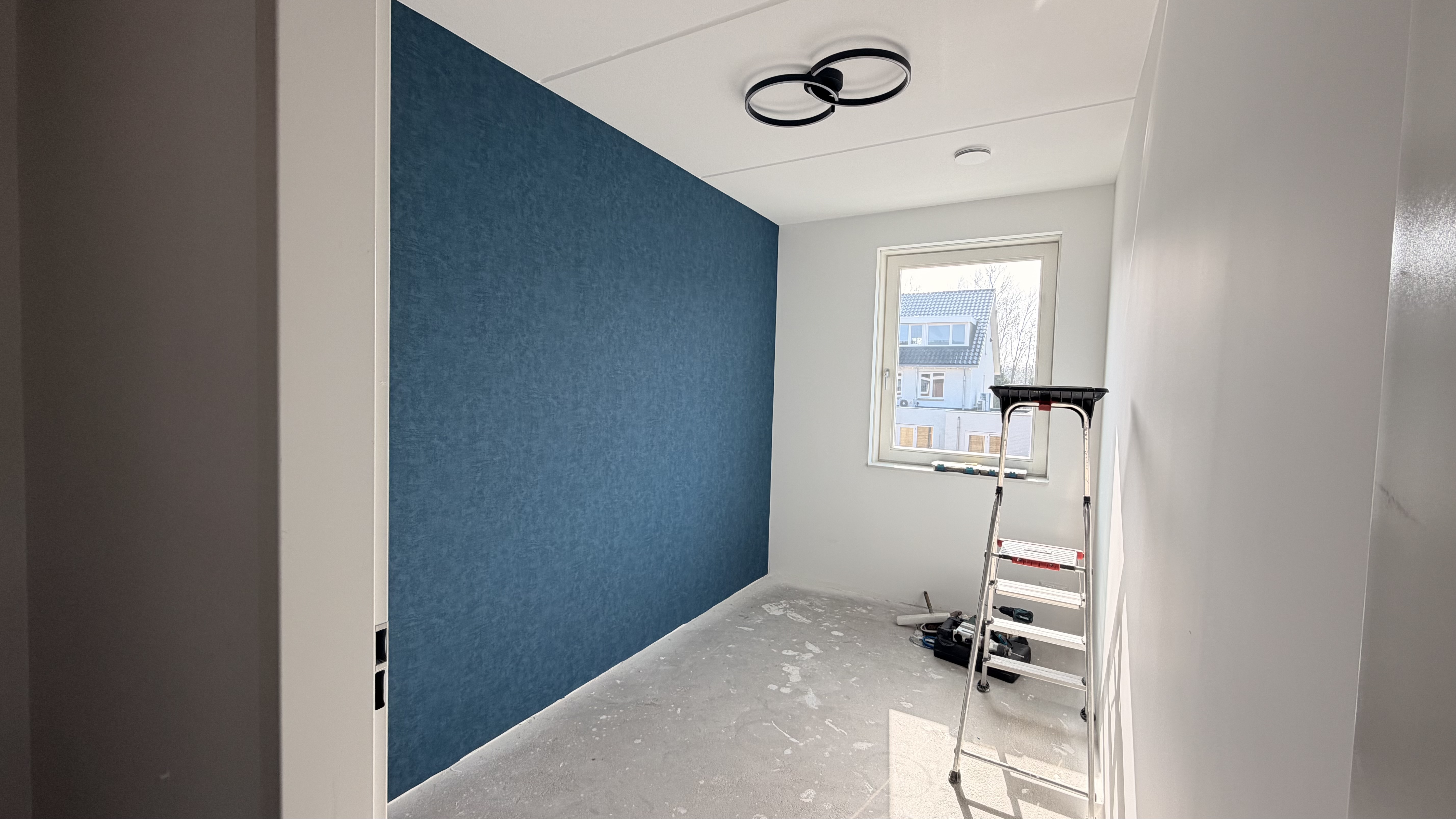 patroonbehang, fotobehang & dakkapel schilderwerk Tilburg – Bouwcons