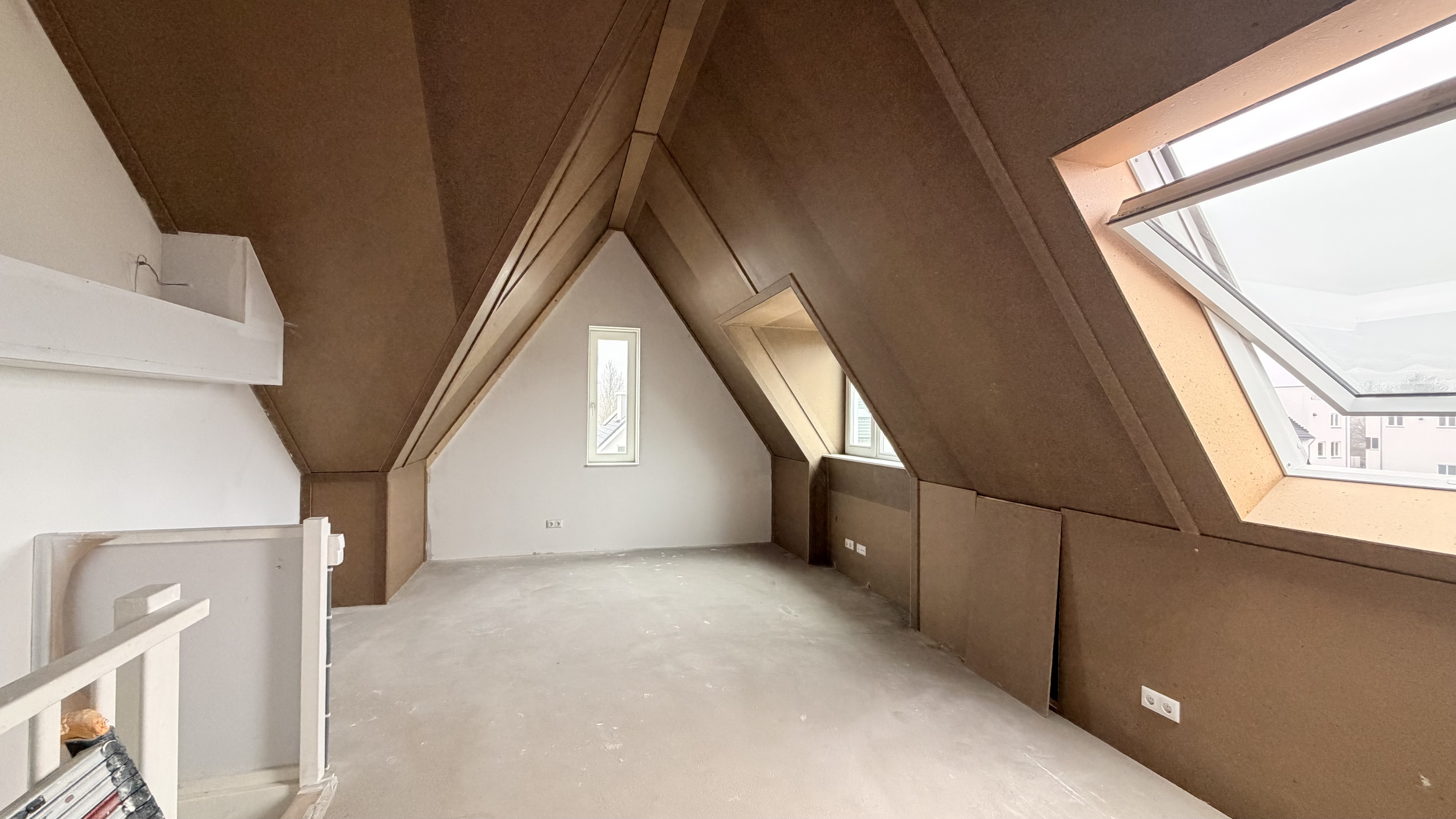 Voor Dakkapel/ Dakafwerking (Dakschilderen)